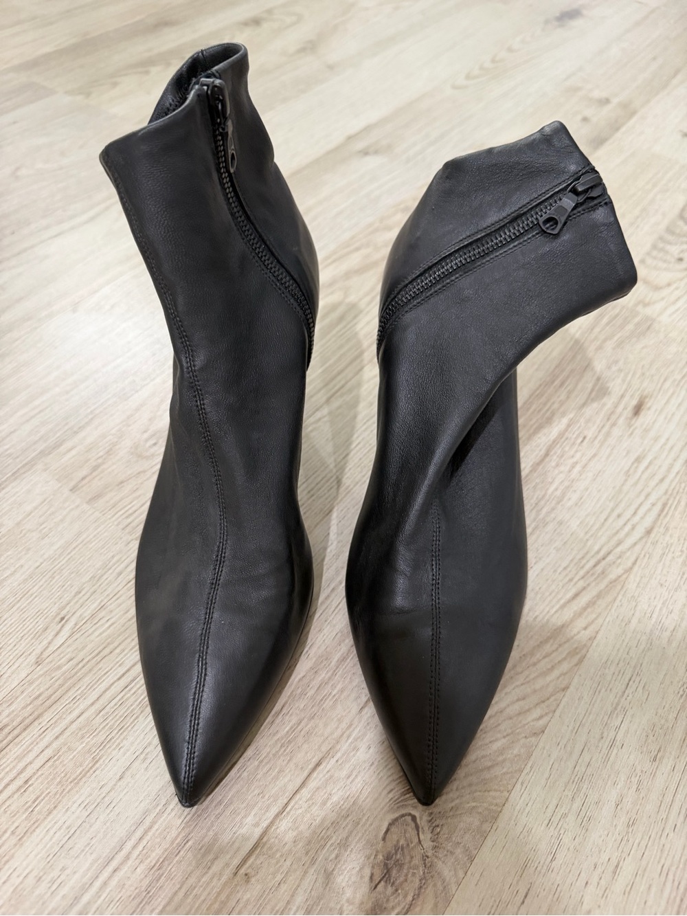 rag & bone Black Leather Pointed Ankle Zip Booties